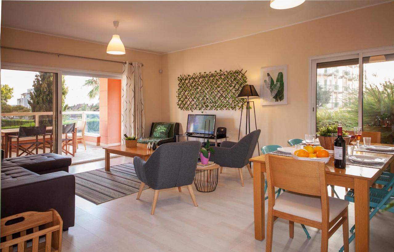 B02 - Fantastic Apartment With Pool 포티마오 외부 사진